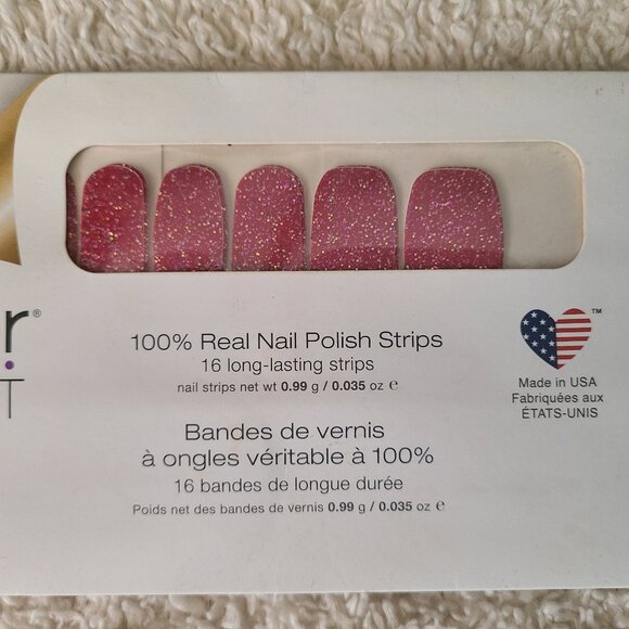 Color Street Chile It Cool 100% Real Nail Polish Strips - Picture 2 of 4